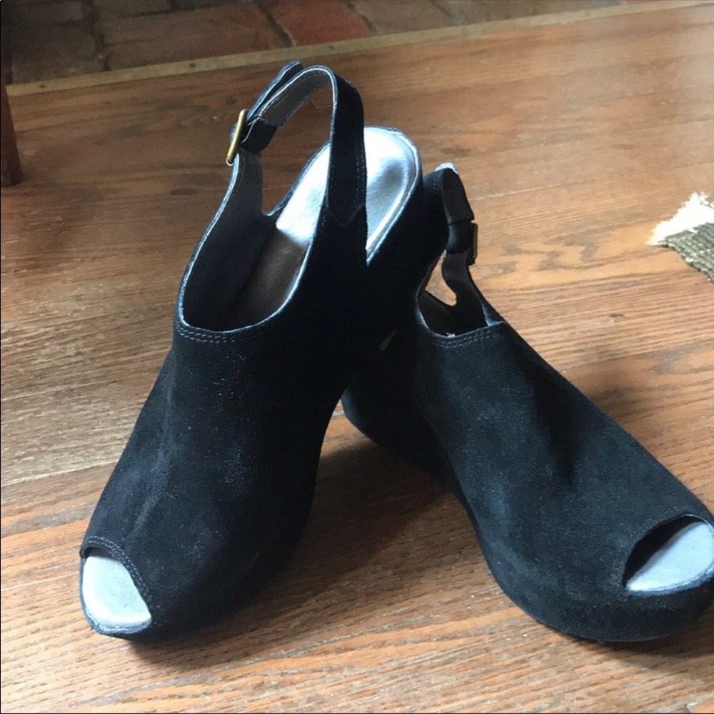 Women’s Chocolat Blu Black Suede Wedges